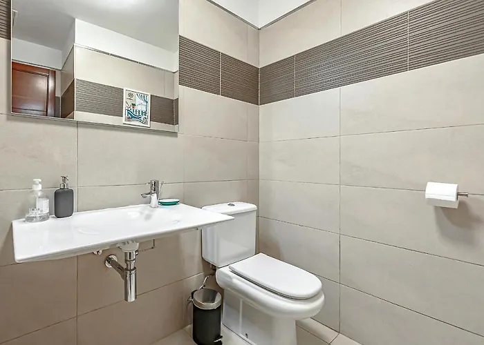 23 Caldera Del Rey Near Siam Park